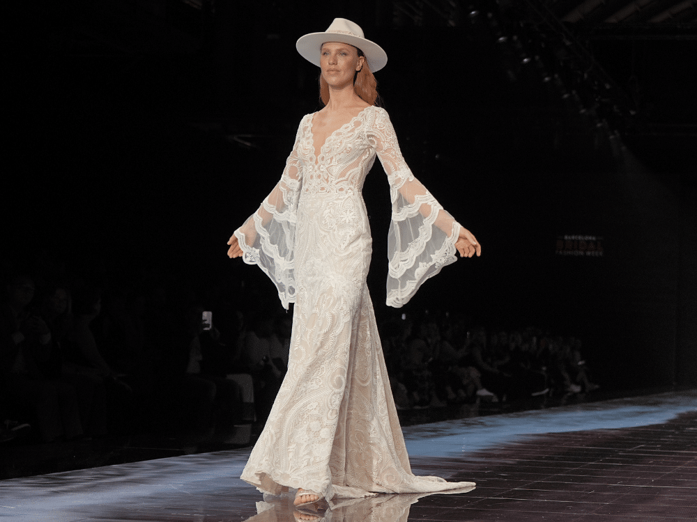Wedding dress accessoiries -Poirier