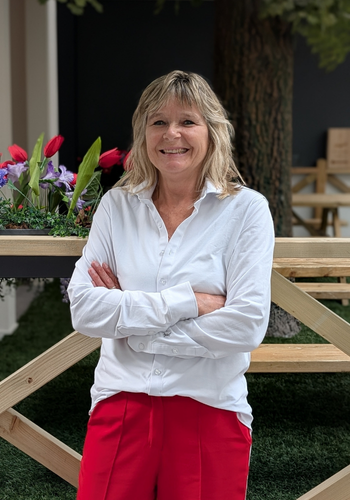 Annette de Zeeuw - Finance Modeca