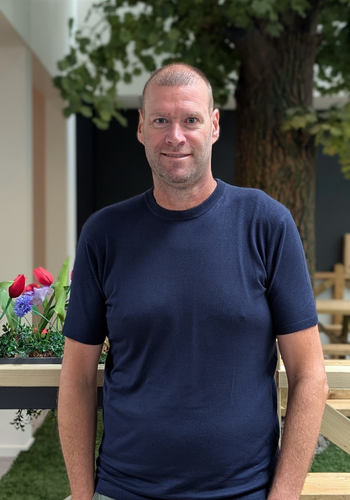 Peter Damhuis - Global Operations GBH