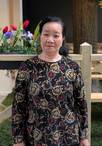 Tell van den Bergen-Chatcharoenchan - Warehouse employee