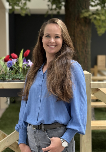 Thara Veldhuis-ter Mors - Customer Service GBS / Randy Fenoli Bridal